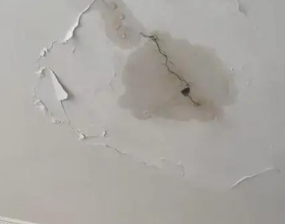 齐齐哈尔阳台漏水维修公司分享下屋面防水工程质量问题原因分析